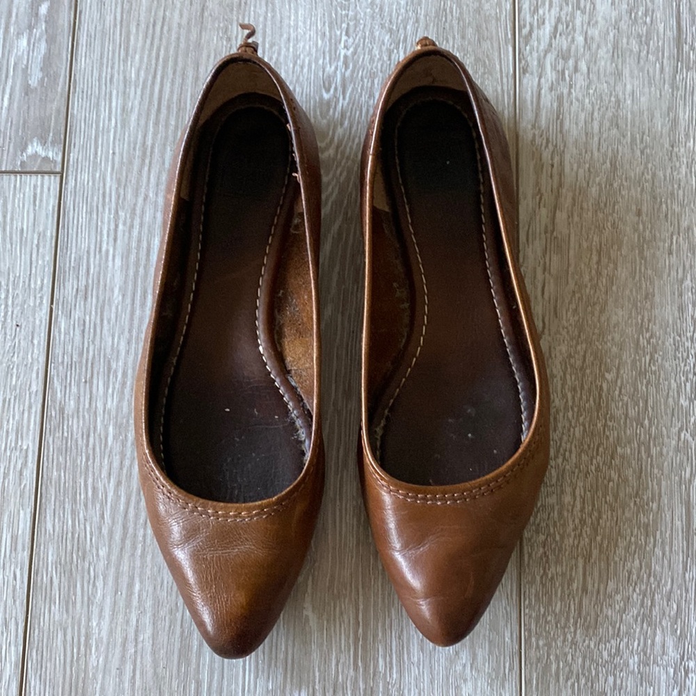 Frye brown leather flats - size 8